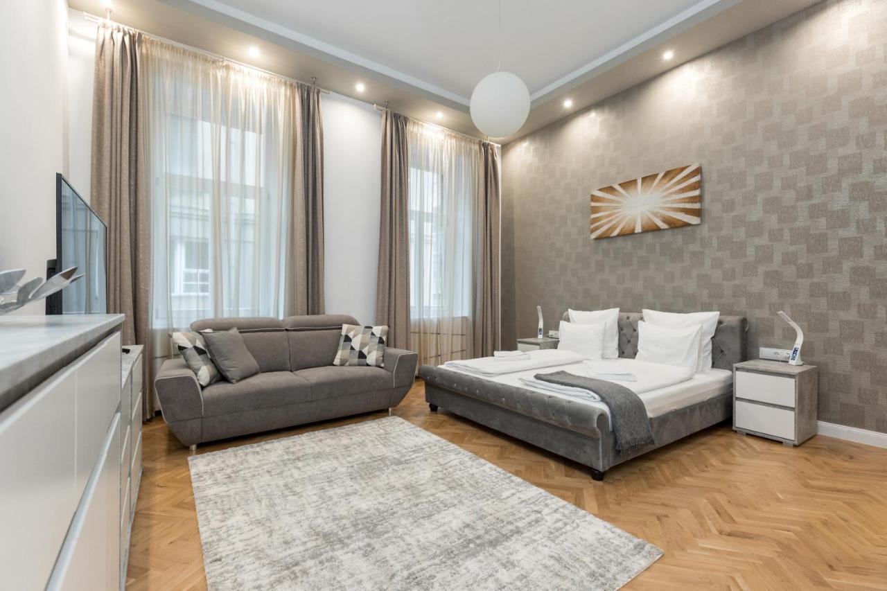City Center Grand Luxury W 2Br/2Bt Budapest Exterior foto