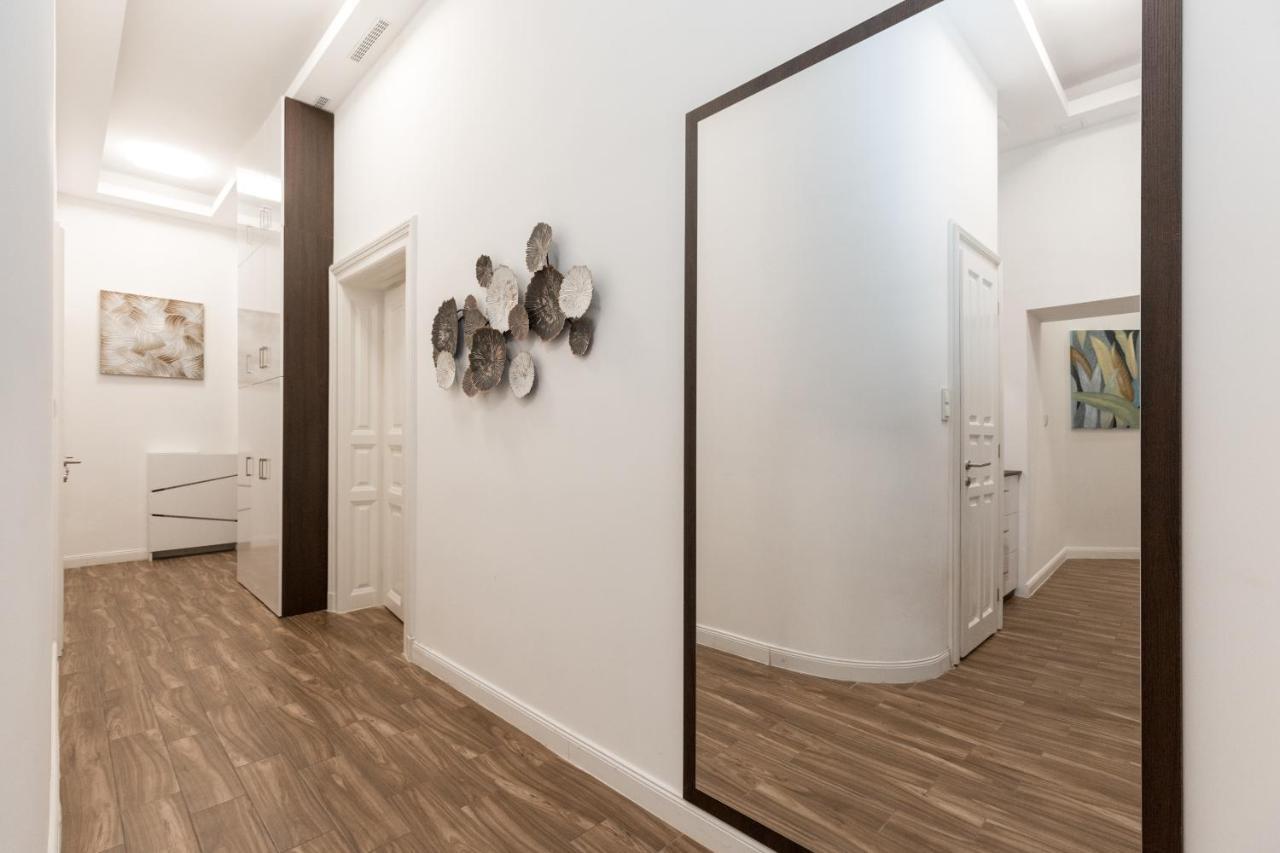City Center Grand Luxury W 2Br/2Bt Budapest Exterior foto